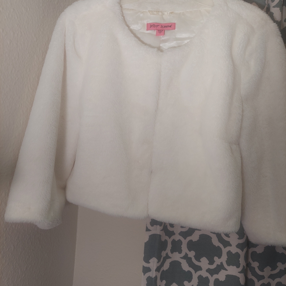 Betsey Johnson White Faux Fur Jacket Size Medium